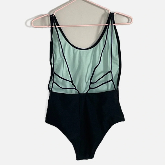 Forever 21 Women’s One Piece Swimsuit Size Medium Black Strappy NWT - Picture 2 of 7